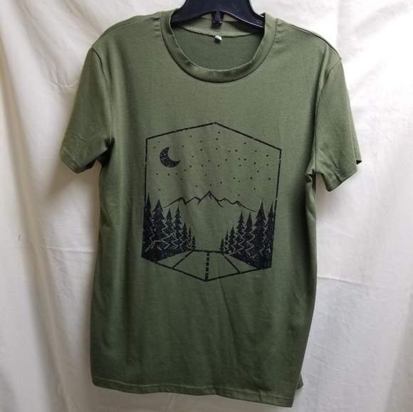 Tshirt Green - Picture 1 of 1